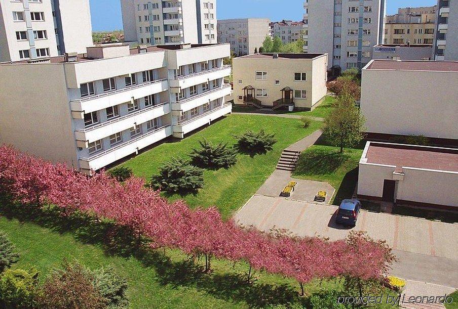 Hotel Wilanow Warszawa By Desilva Exterior foto